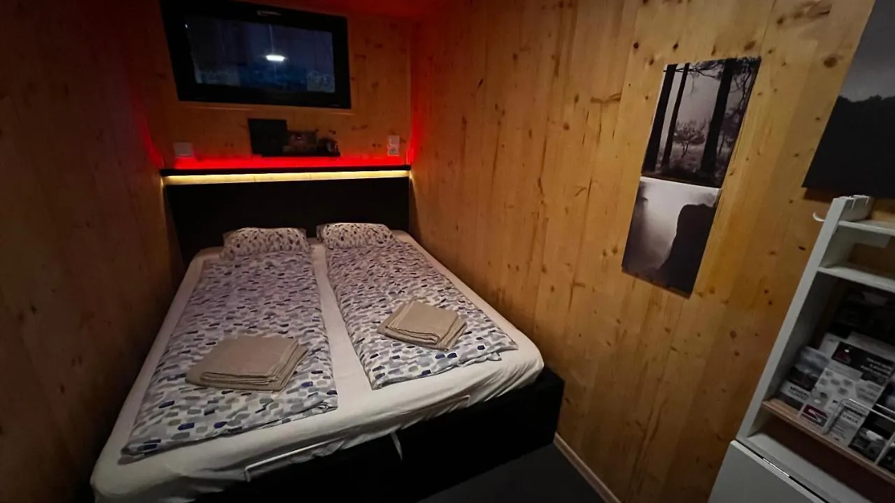 Tiny House Baraczek Brno-Jundrov, Ulice Veslarska Apartment